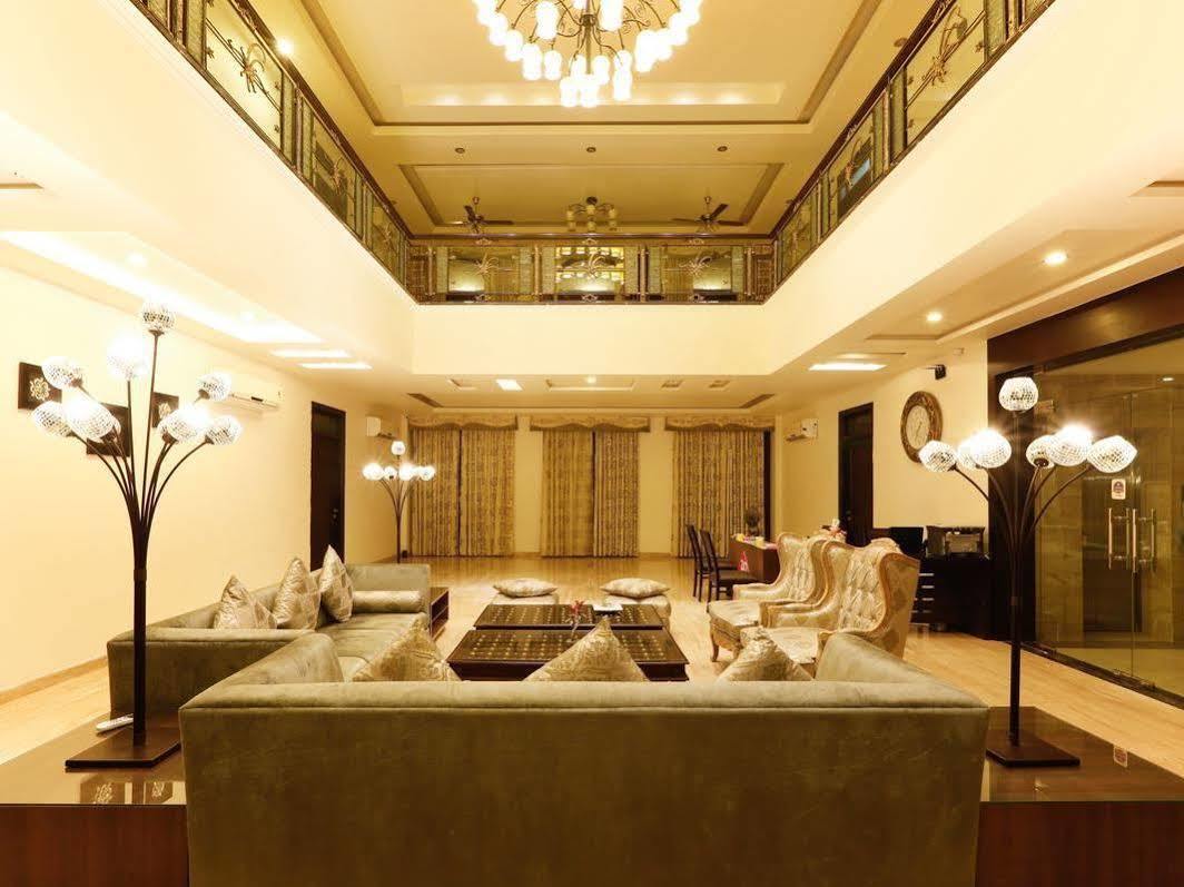 Hôtel Goyal Haveli à Jaipur Extérieur photo